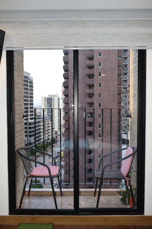 Toscano S Aparta Estudio Hospedaje Amoblado Torre 2 Equilibrium Bogotá Exterior foto